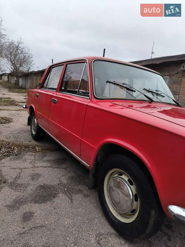 Седан ВАЗ / Lada 2101 1985 в Никополе фото 10 Седан ВАЗ / Lada 2101 1985 в Никополе