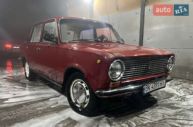 Седан ВАЗ / Lada 2101 1987 в Острозі