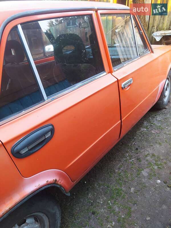 Седан ВАЗ / Lada 2101 1975 в Корюковке