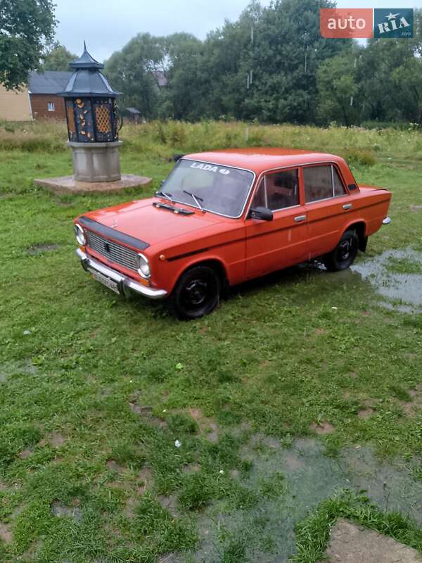 Седан ВАЗ / Lada 2101 1987 в Старой Жадовой