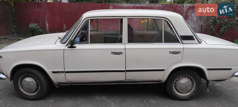 Седан ВАЗ / Lada 2101 1988 в Турийске