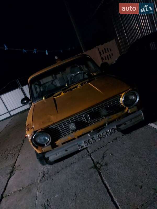 Седан ВАЗ / Lada 2101 1984 в Черновцах