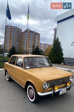 Седан ВАЗ 2101 1980 в  фото 5 Седан ВАЗ 2101 1980 в