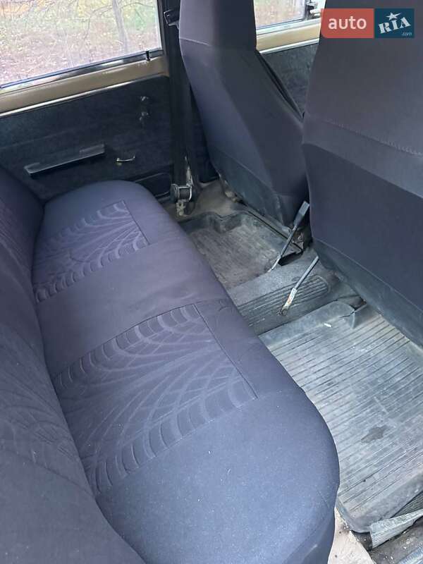 Седан ВАЗ / Lada 2101 1983 в Каменском фото 3 Седан ВАЗ / Lada 2101 1983 в Каменском