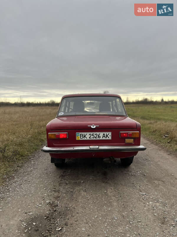 Седан ВАЗ / Lada 2101 1982 в Рокитному
