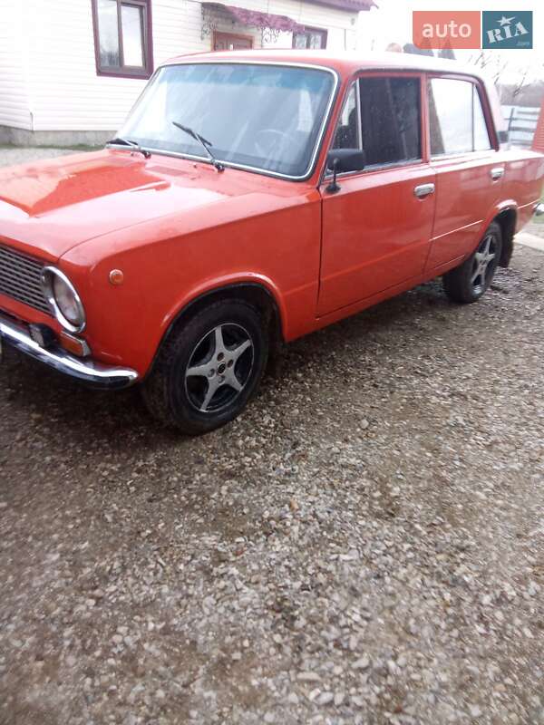 Седан ВАЗ / Lada 2101 1984 в Сторожинце фото 4 Седан ВАЗ / Lada 2101 1984 в Сторожинце