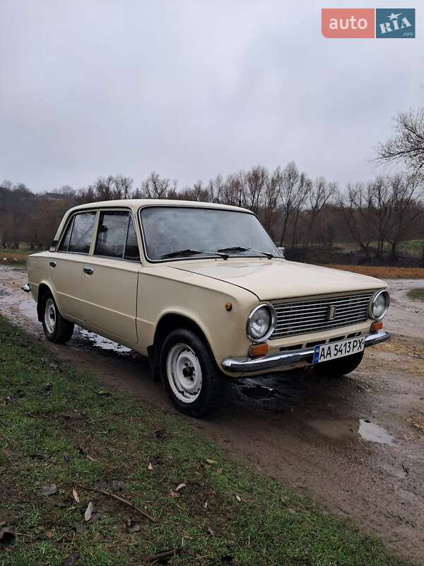 Седан ВАЗ / Lada 2101 1985 в Чернівцях