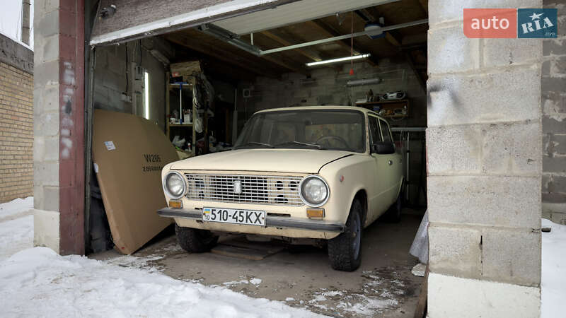 Седан ВАЗ / Lada 2101 1985 в Киеве