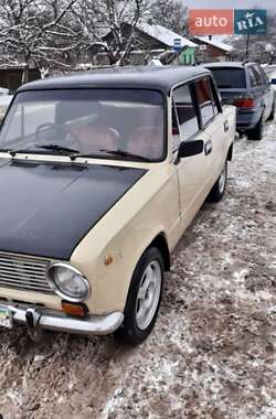 Седан ВАЗ 2101 1982 в Чернівцях