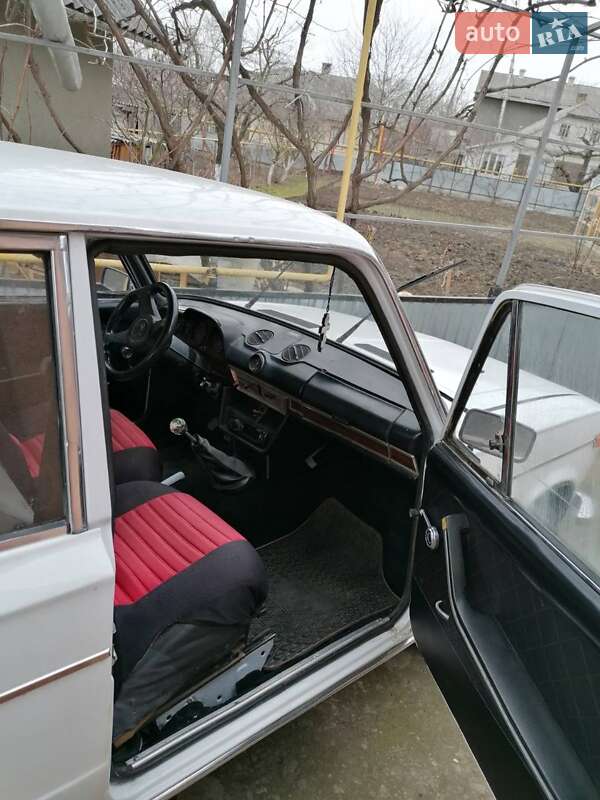 Седан ВАЗ / Lada 2103 1975 в Новоселице