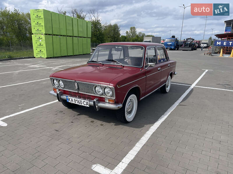 Седан ВАЗ / Lada 2103 1974 в Киеве