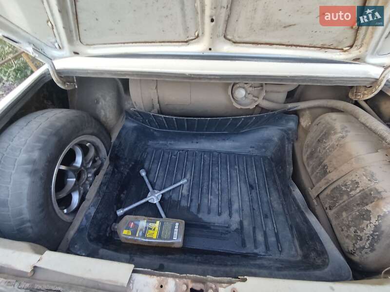 Седан ВАЗ / Lada 2103 1983 в Кропивницком