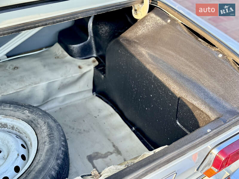 Седан ВАЗ / Lada 2103 1981 в Одесі фото 11 Седан ВАЗ / Lada 2103 1981 в Одесі