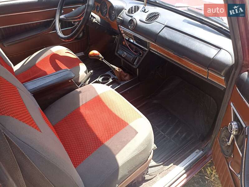 Седан ВАЗ / Lada 2103 1974 в Кривом Роге