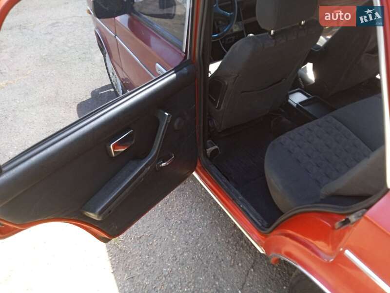 Седан ВАЗ / Lada 2103 1978 в Кривом Роге