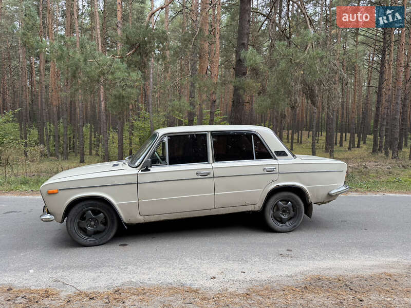 Седан ВАЗ / Lada 2103 1979 в Славуте
