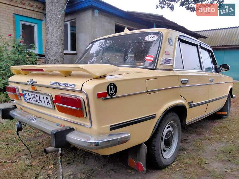 Седан ВАЗ / Lada 2103 1981 в Смеле