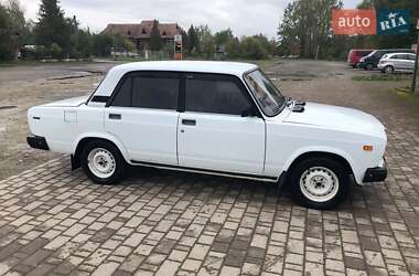Седан ВАЗ 2103 1974 в  фото 2 Седан ВАЗ 2103 1974 в