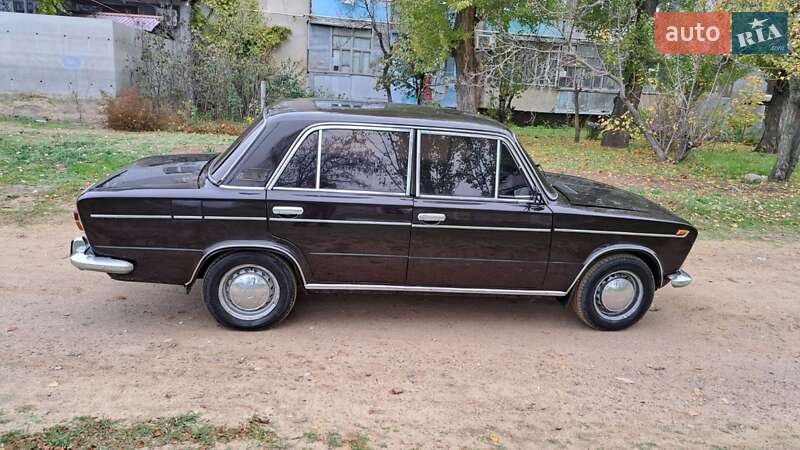 Седан ВАЗ / Lada 2103 1976 в Белгороде-Днестровском фото 11 Седан ВАЗ / Lada 2103 1976 в Белгороде-Днестровском