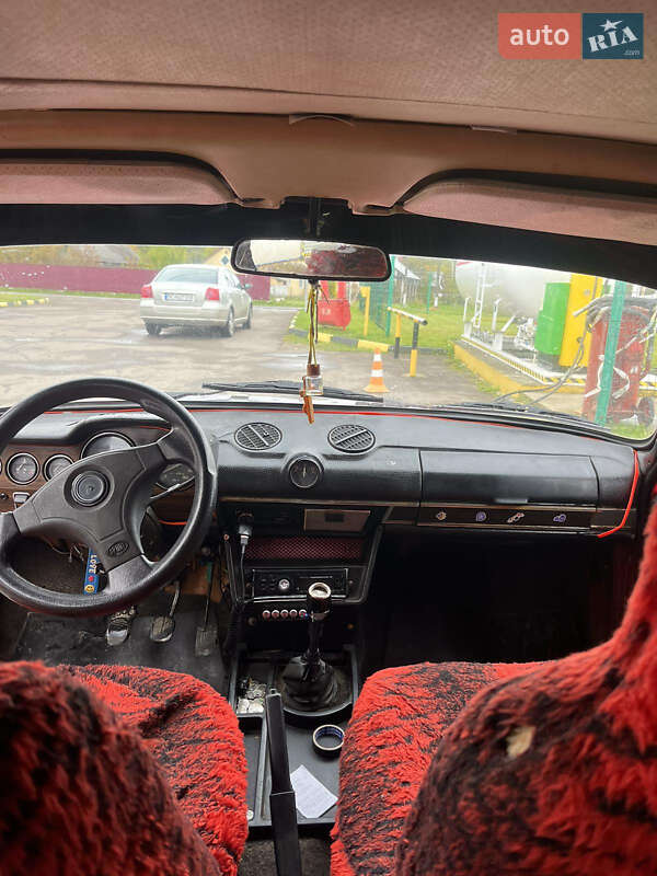 Седан ВАЗ / Lada 2103 1982 в Бориславі