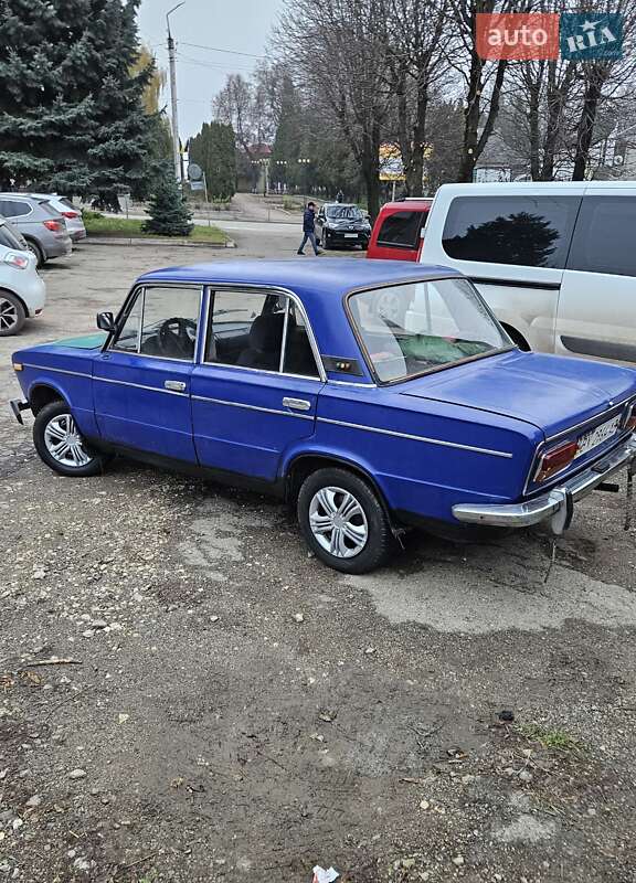 Седан ВАЗ / Lada 2103 1982 в Чемеровцах