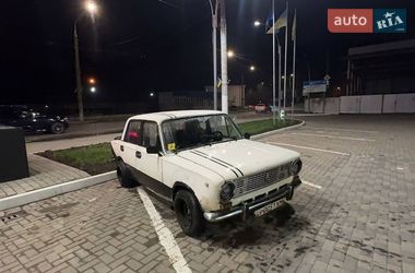 Седан ВАЗ 2103 1980 в Черновцах