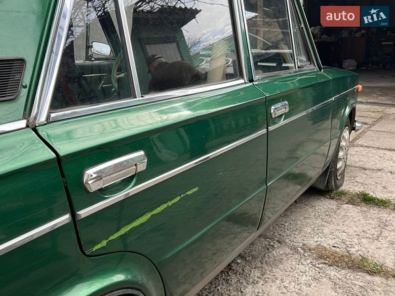 Седан ВАЗ / Lada 2103 1976 в Шостке