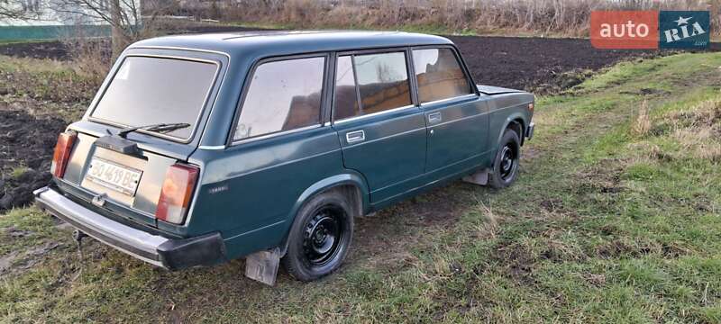 Універсал ВАЗ / Lada 2104 2002 в Шумську