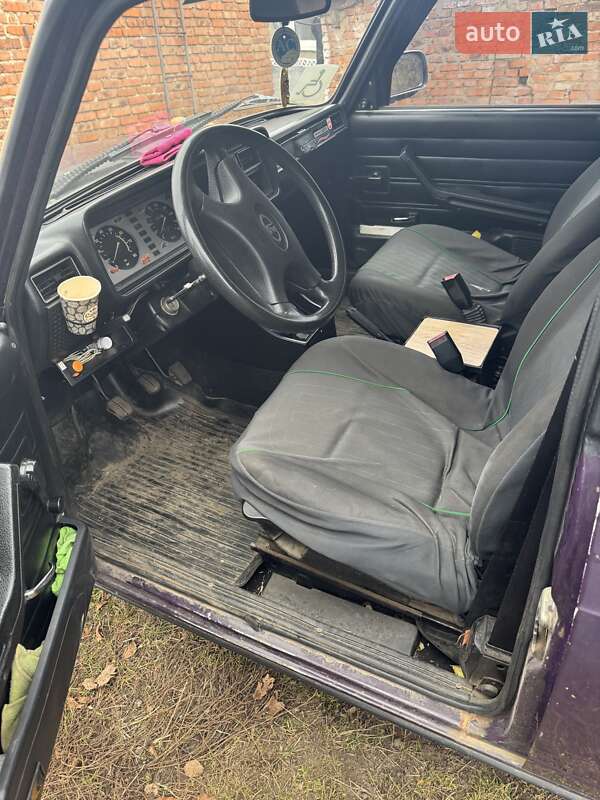 Універсал ВАЗ / Lada 2104 2001 в Луцьку