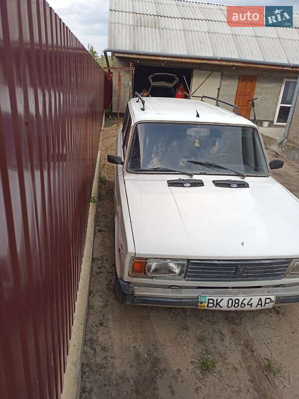 Универсал ВАЗ 2104 1989 в 