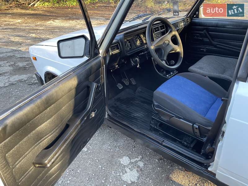 Универсал ВАЗ / Lada 2104 2002 в Тернополе фото 17 Универсал ВАЗ / Lada 2104 2002 в Тернополе