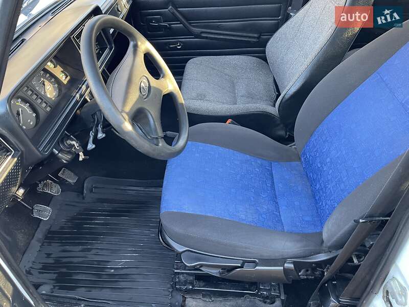 Универсал ВАЗ / Lada 2104 2002 в Тернополе фото 18 Универсал ВАЗ / Lada 2104 2002 в Тернополе
