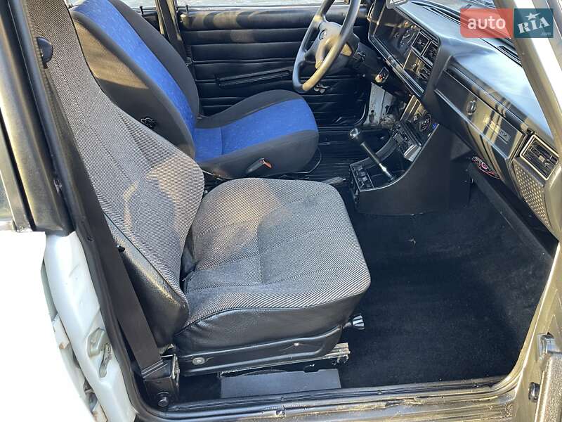 Универсал ВАЗ / Lada 2104 2002 в Тернополе фото 14 Универсал ВАЗ / Lada 2104 2002 в Тернополе
