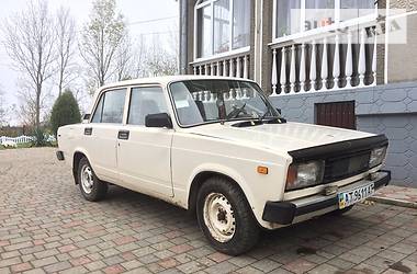 Седан ВАЗ / Lada 2105 1987 в Черновцах