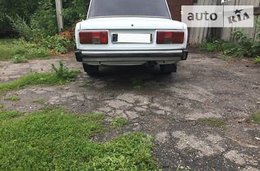 Седан ВАЗ / Lada 2105 1985 в Хороле