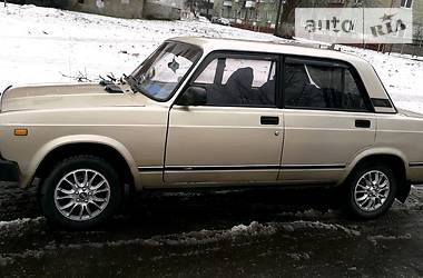 Седан ВАЗ / Lada 2105 1991 в Чернігові