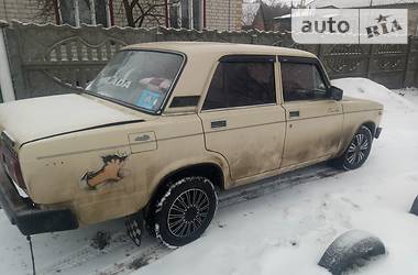 Седан ВАЗ / Lada 2105 1988 в Кропивницком