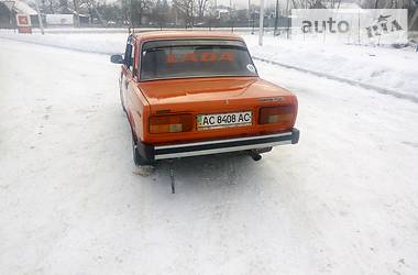 Седан ВАЗ / Lada 2105 1989 в Любомле