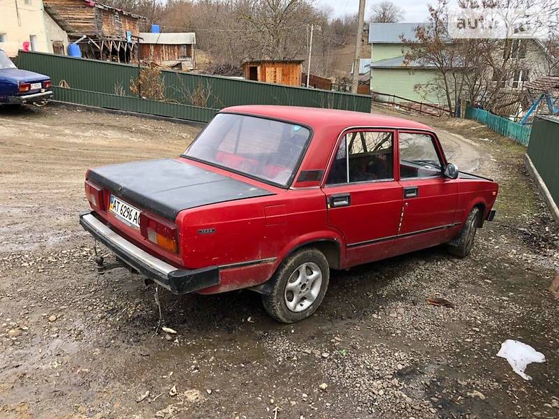 Седан ВАЗ / Lada 2105 1992 в Снятине