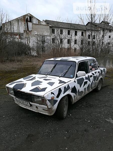 Седан ВАЗ / Lada 2105 1990 в Івано-Франківську