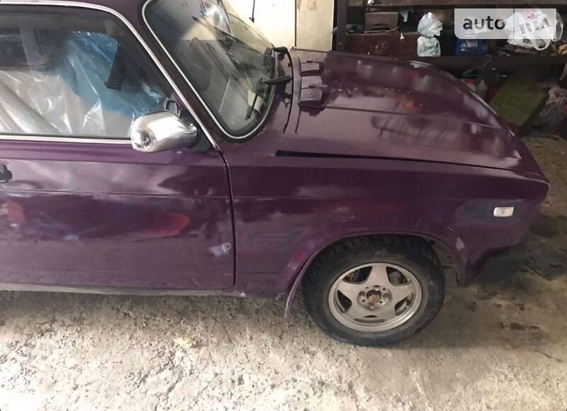 Седан ВАЗ / Lada 2105 1981 в Калуші