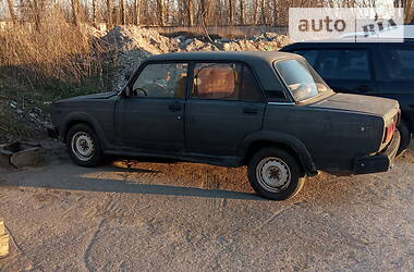 Седан ВАЗ / Lada 2105 1981 в Житомире
