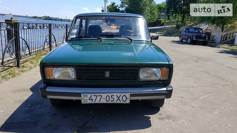 Седан ВАЗ / Lada 2105 1999 в Новой Каховке