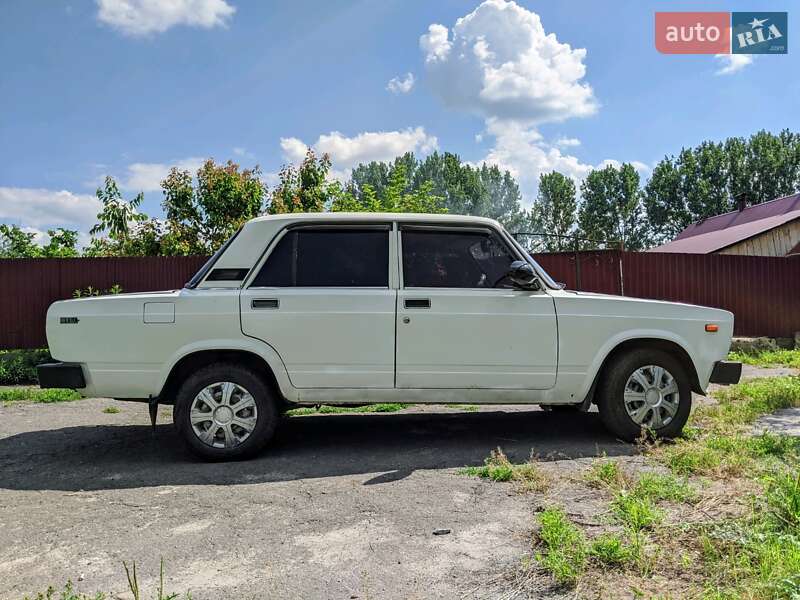 Седан ВАЗ / Lada 2105 1992 в Шепетівці