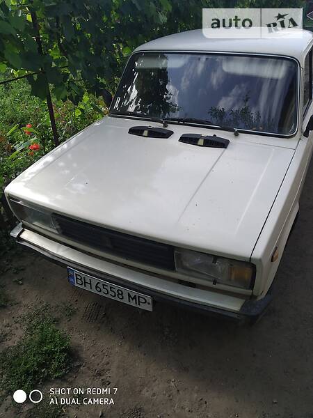 Седан ВАЗ / Lada 2105 1988 в Саврани