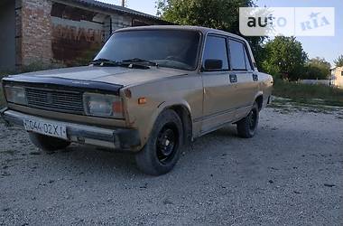 Седан ВАЗ / Lada 2105 1983 в Каменец-Подольском