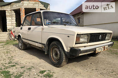 Седан ВАЗ / Lada 2105 1990 в Хусте