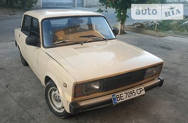 Седан ВАЗ / Lada 2105 1983 в Николаеве