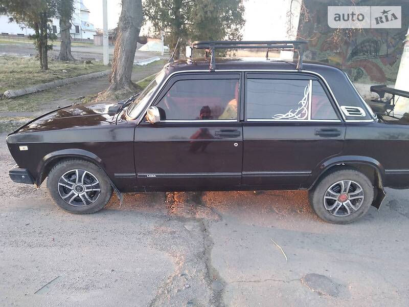 Седан ВАЗ / Lada 2105 1985 в Дрогобыче