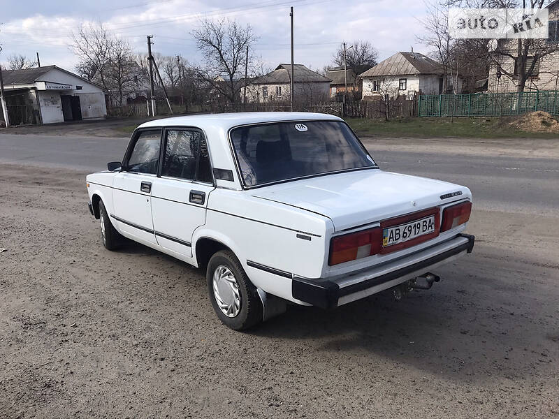 Седан ВАЗ / Lada 2105 1988 в Бершади